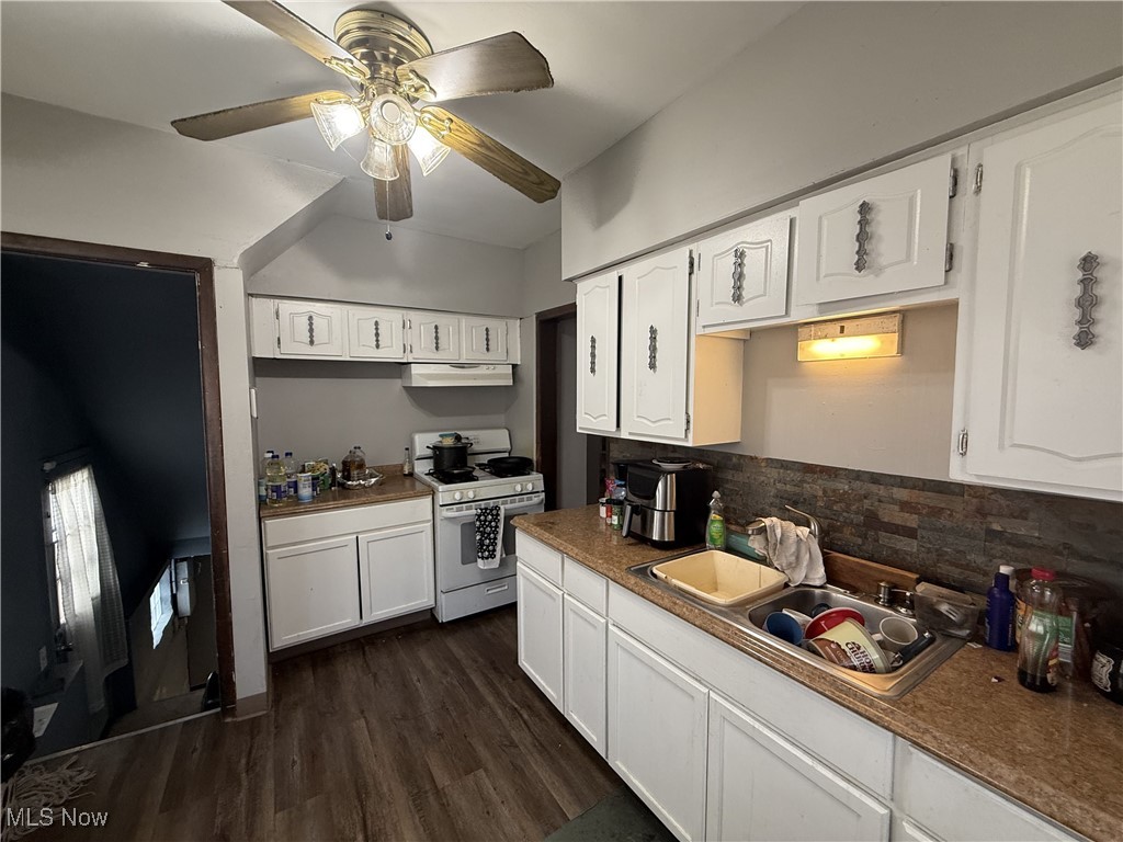 Henderson Realty Cos Lake Shr B - Residential