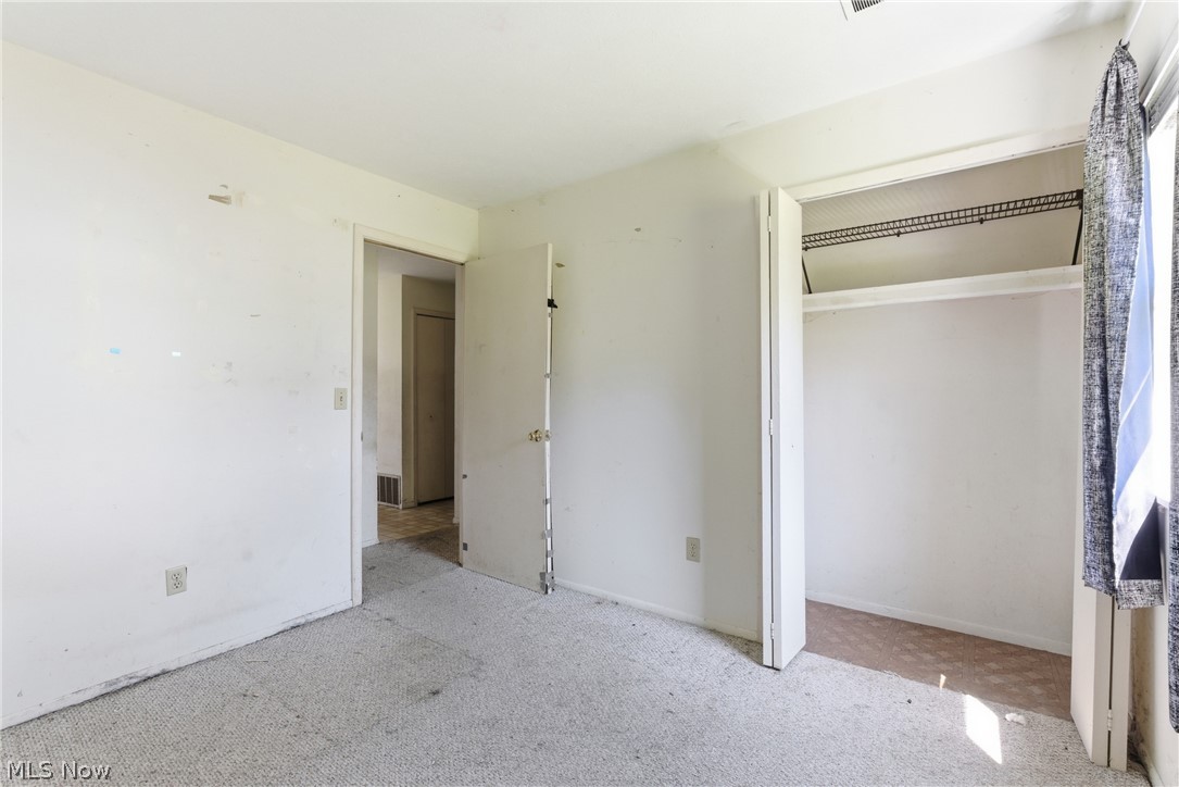 Raintree Condo 01 - Residential