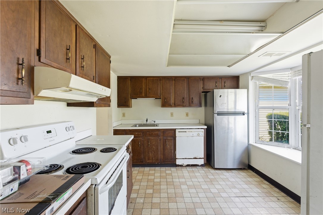 Raintree Condo 01 - Residential