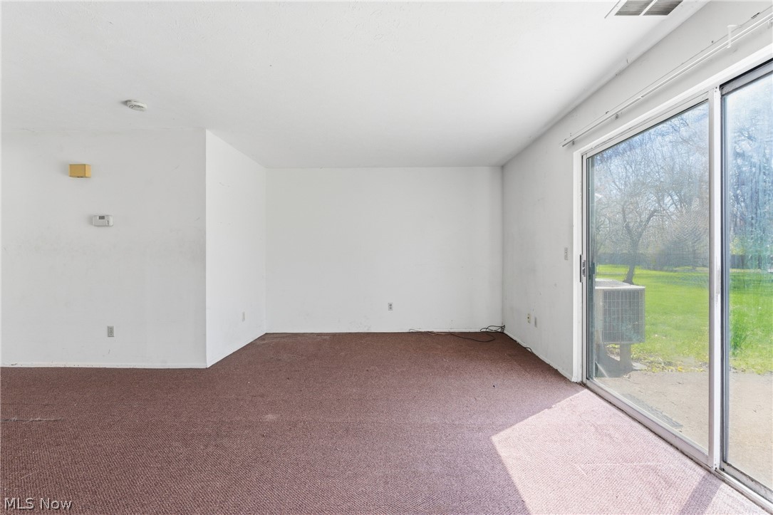 Raintree Condo 01 - Residential