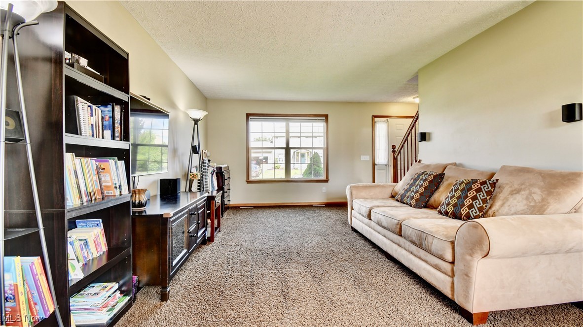 2768 Captens Street, Canton, Ohio image 5