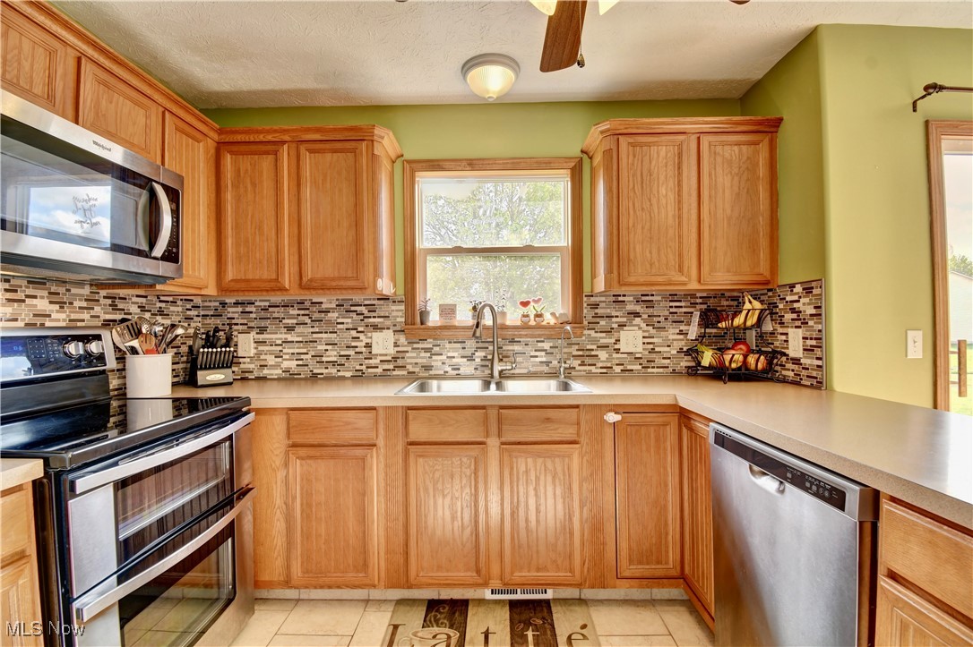 2768 Captens Street, Canton, Ohio image 11