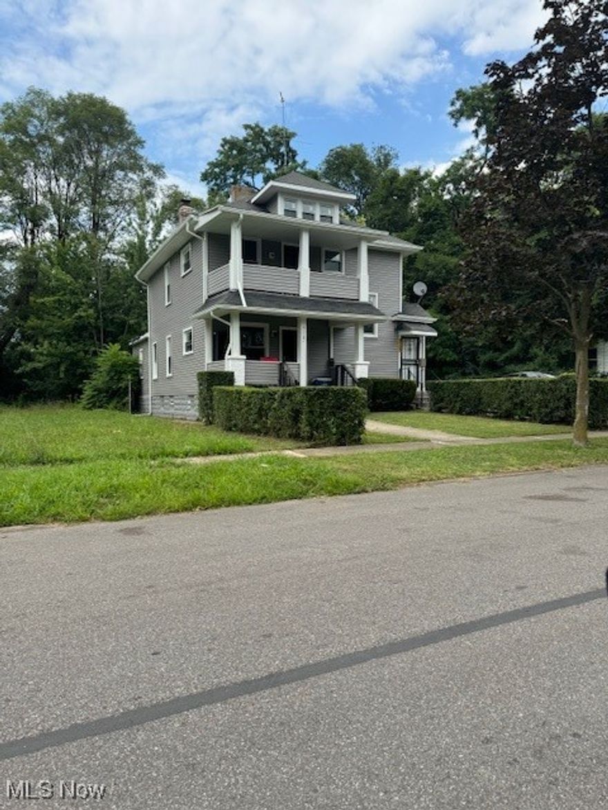 great investment opportunity. this property has been recently lead abated. Including exterior new siding,
 windows, etc. Rear deck and one car garage. Down unit has 3 year leas at $650 per month. Up unit and third floor are
 vacant and ready for immediate occupancy.