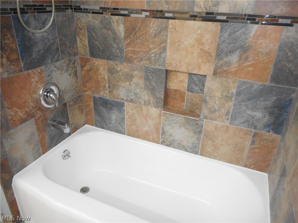 Ridgewood 05 - Residential