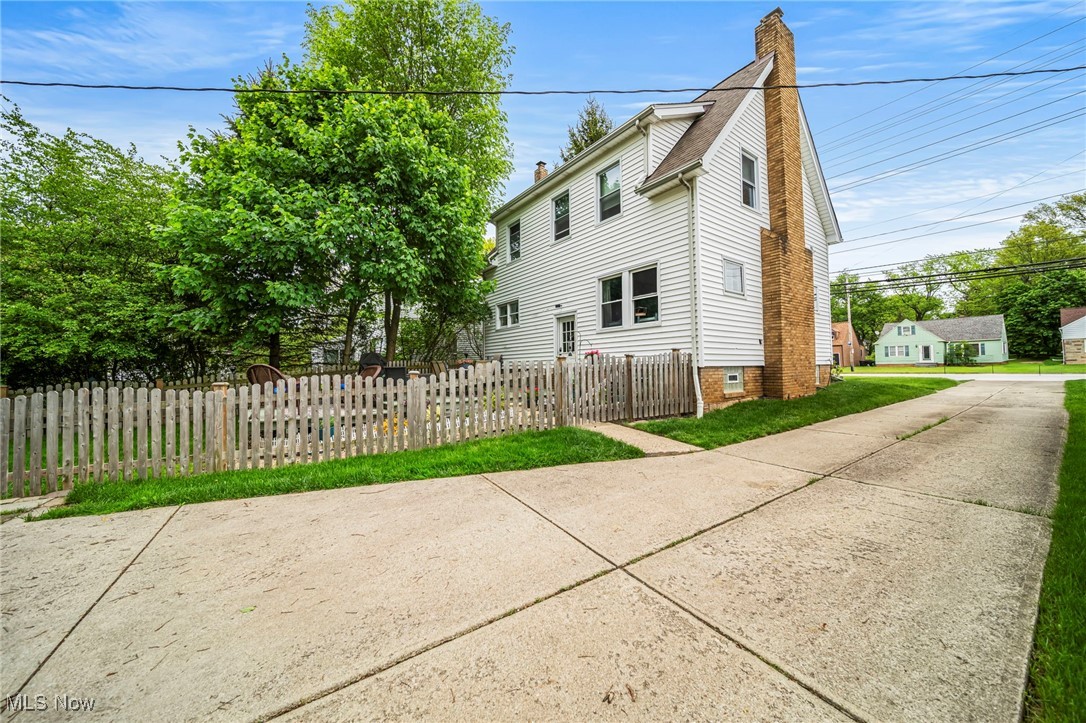1252 Richmond Road