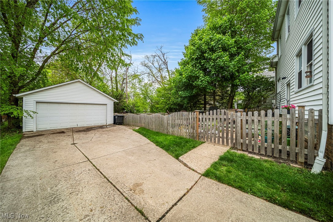 1252 Richmond Road