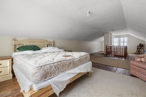 Tiny photo for 1611 Lawrence Street, Parkersburg, WV 26101 (MLS # 5185719)