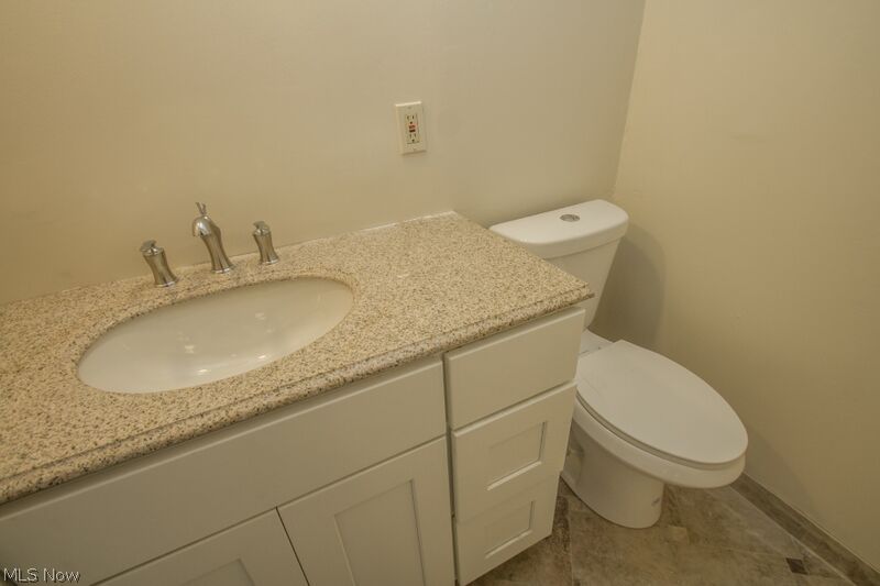 S H Kleinman Realty Cos Shake - Residential