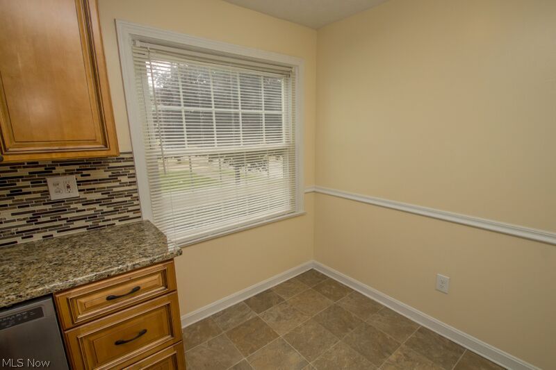 S H Kleinman Realty Cos Shake - Residential