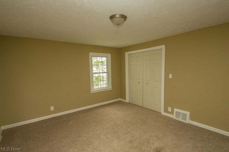 S H Kleinman Realty Cos Shake - Residential