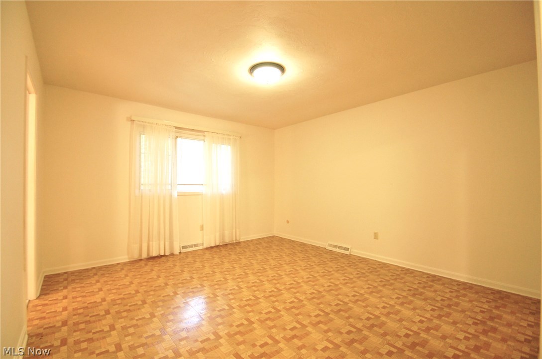 Hollycroft Condo - Residential