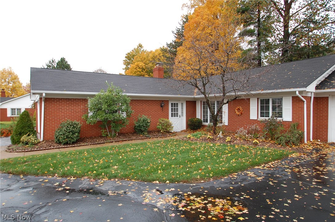 Hollycroft Condo - Residential