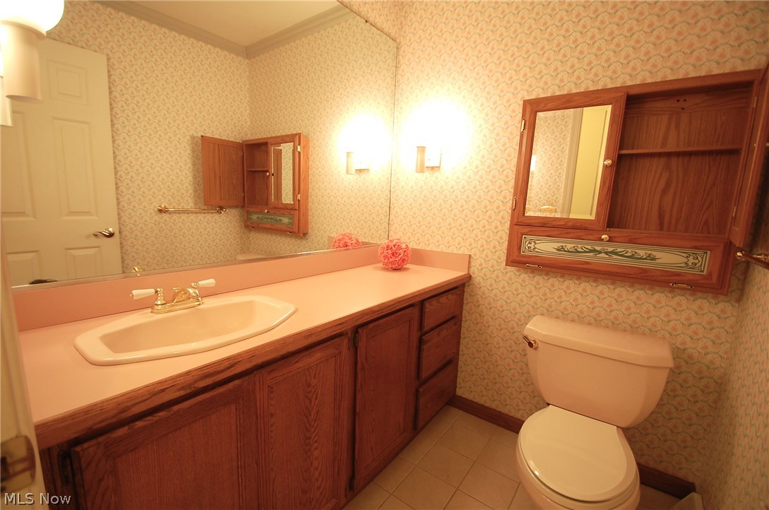 Hollycroft Condo - Residential