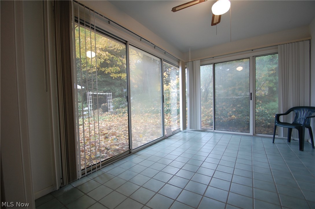 Hollycroft Condo - Residential