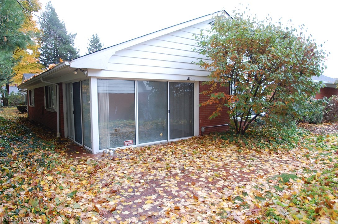 Hollycroft Condo - Residential