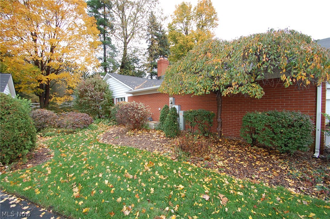 Hollycroft Condo - Residential