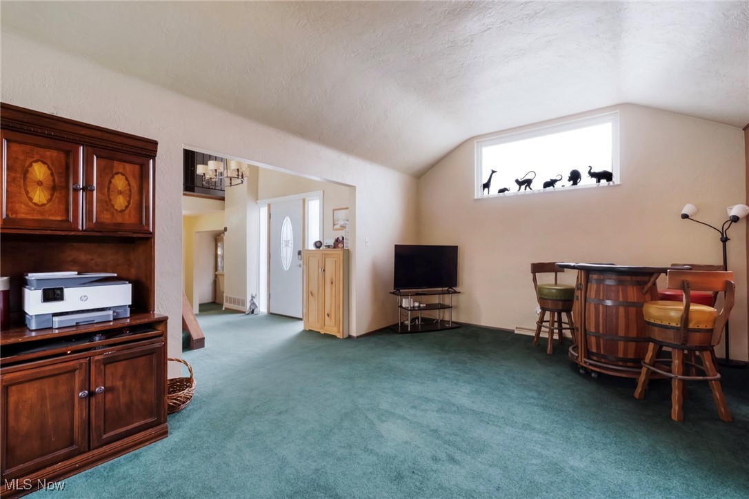 Hampton Court - Residential