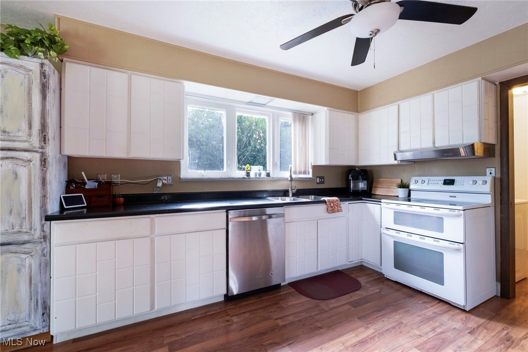 Hampton Court - Residential