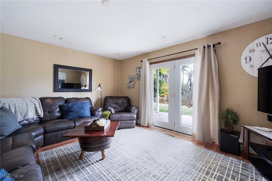 Hampton Court - Residential