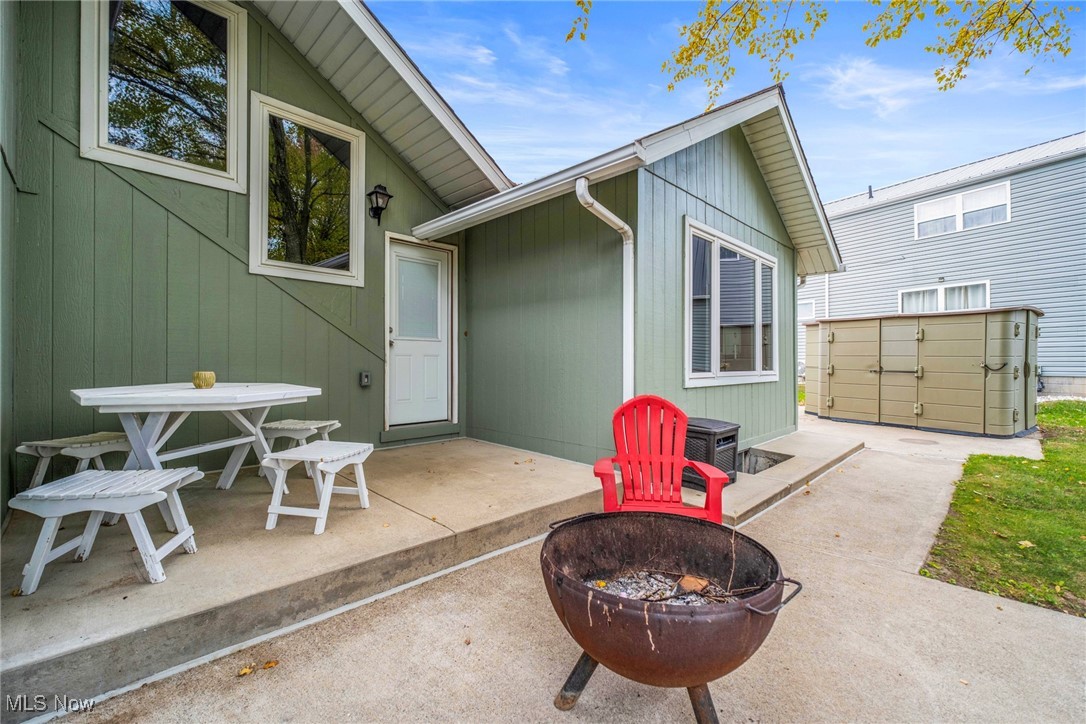 Hampton Court - Residential