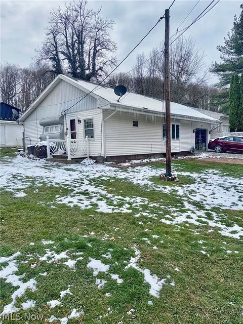 Homes For Sale - 8090 Maple Street<br/> Sherrodsville, OH 44675