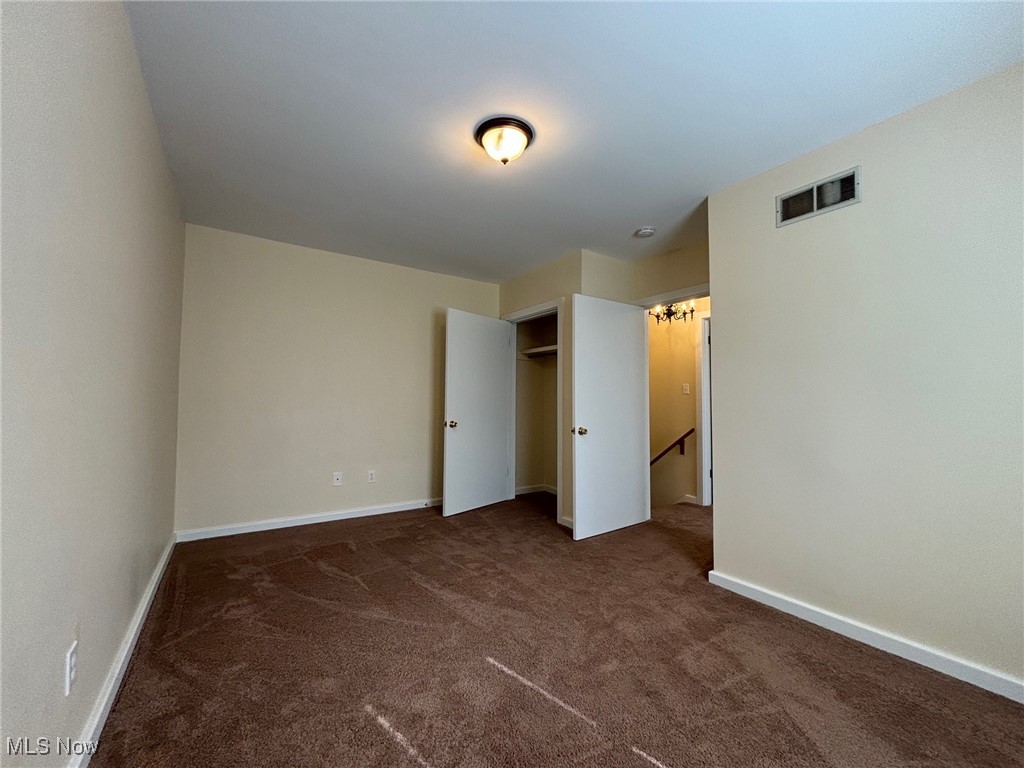2071 Sarchet Avenue, Cambridge, Ohio image 16