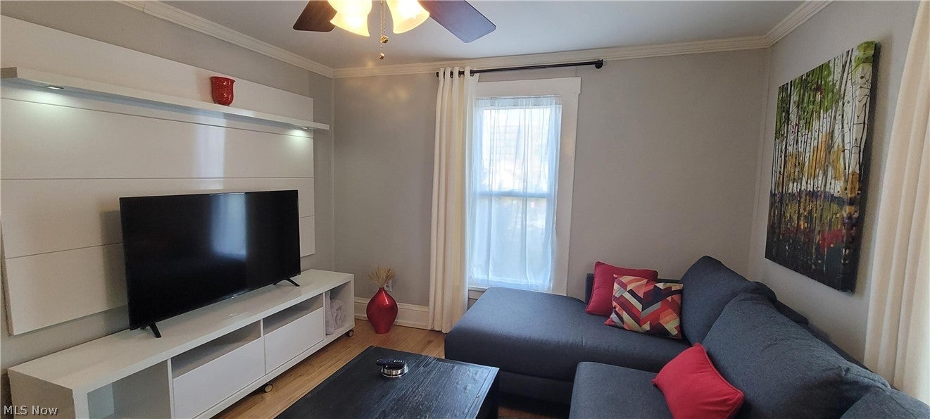 1306 W 73rd Street