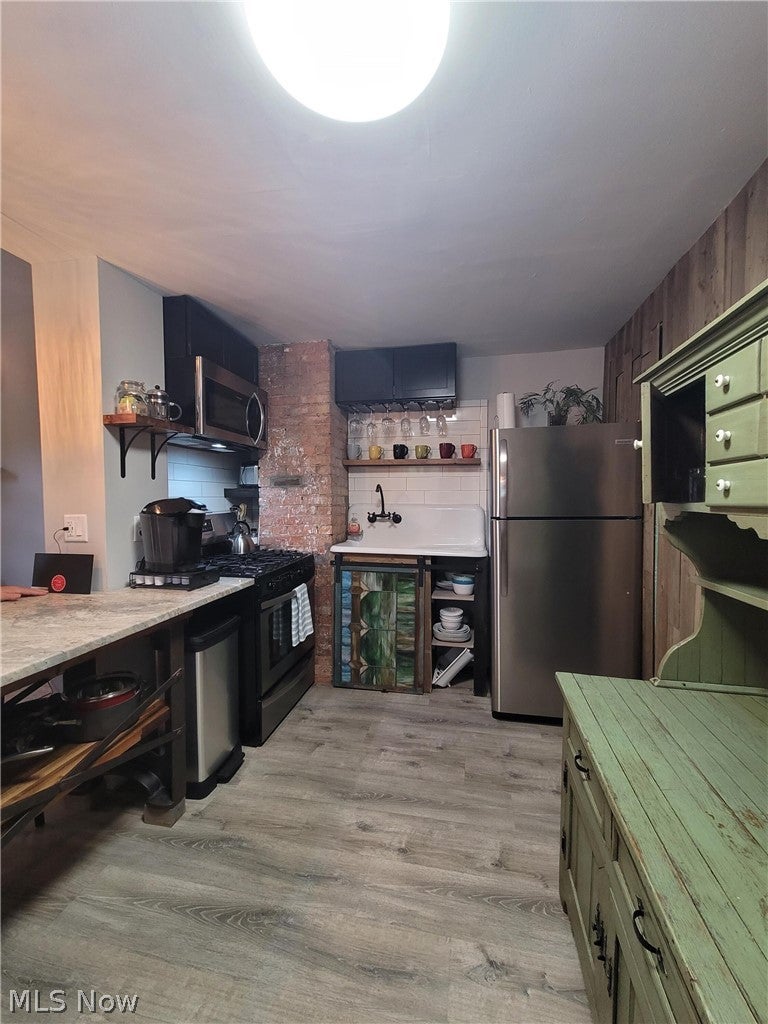 1306 W 73rd Street