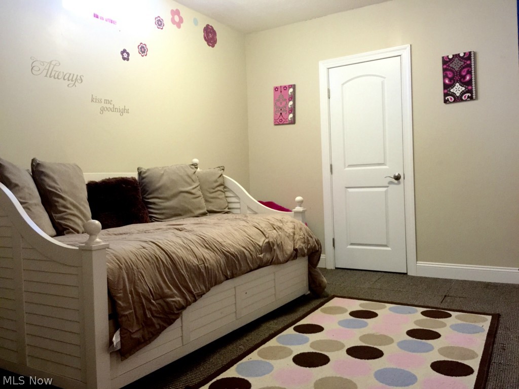 Rolling Green #3 - Residential