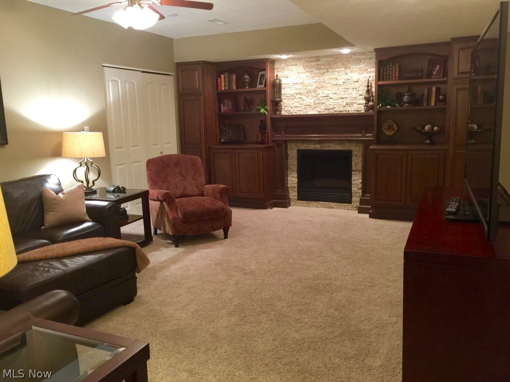 Rolling Green #3 - Residential