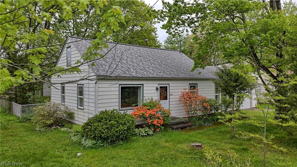 Photo of 10071 Colfax Drive, Columbia Station, OH 44028 (MLS # 5210362)