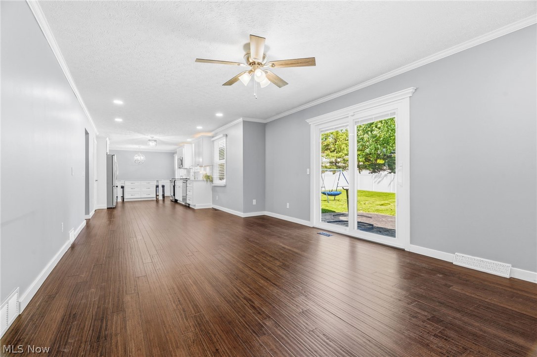 Irish Oaks - Residential