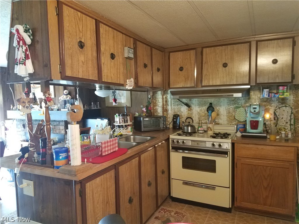 Camelot Village - Residential