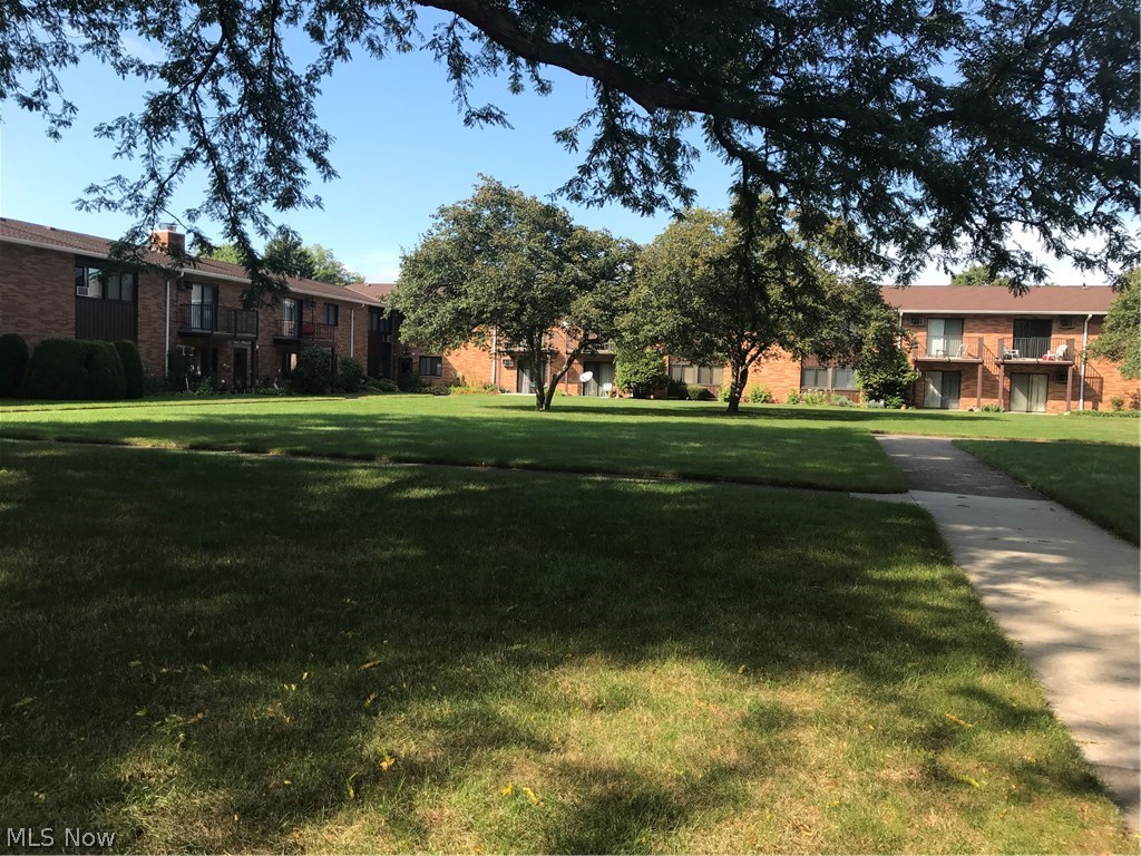 Northwoods Condo - Residential