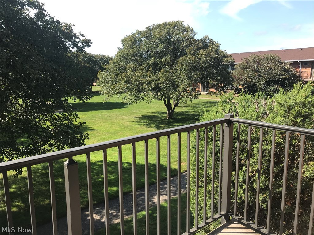 Northwoods Condo - Residential