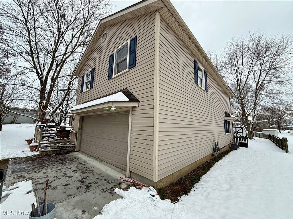 Photo of 5000 Mildred Circle E, Navarre, OH 44662 (MLS # 5175335)