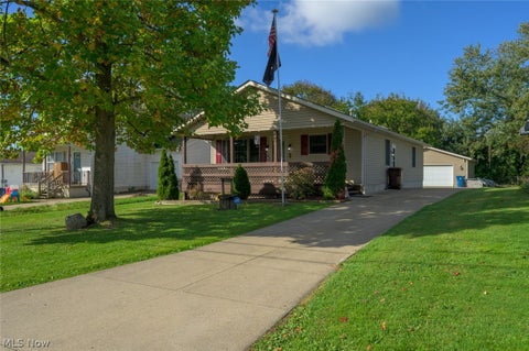 Photo of 466 Fritsch Avenue, Akron, OH 44312 (MLS # 5254386)