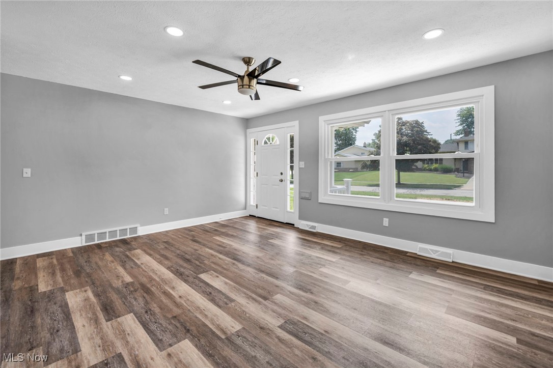 5820 Sandy Hook Drive