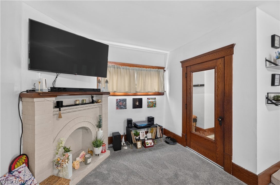 728 Wall Street