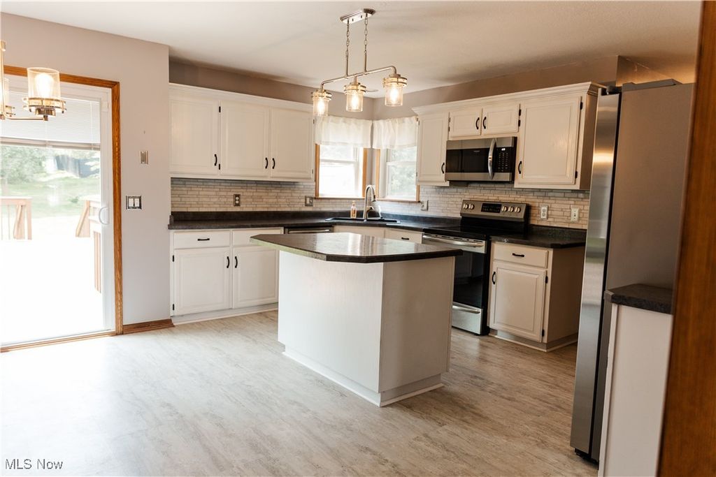 Photo of 3069 W Castle Circle NW, Massillon, OH 44647 (MLS # 5175772)