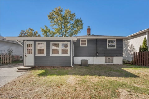 Tiny photo for 307 Saint Lawrence Boulevard, Eastlake, OH 44095 (MLS # 5254783)