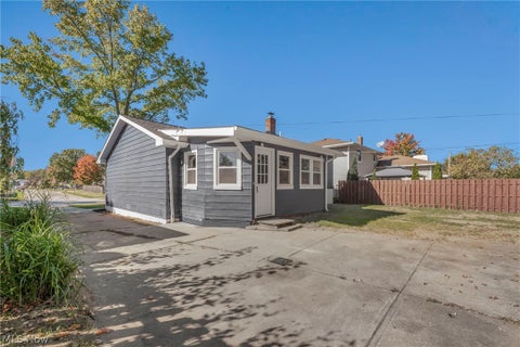 Tiny photo for 307 Saint Lawrence Boulevard, Eastlake, OH 44095 (MLS # 5254783)