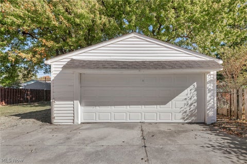 Tiny photo for 307 Saint Lawrence Boulevard, Eastlake, OH 44095 (MLS # 5254783)