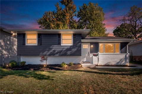 Tiny photo for 307 Saint Lawrence Boulevard, Eastlake, OH 44095 (MLS # 5254783)