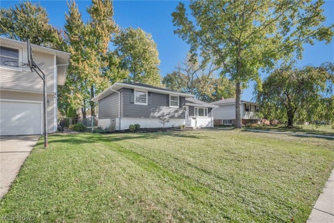 Tiny photo for 307 Saint Lawrence Boulevard, Eastlake, OH 44095 (MLS # 5254783)