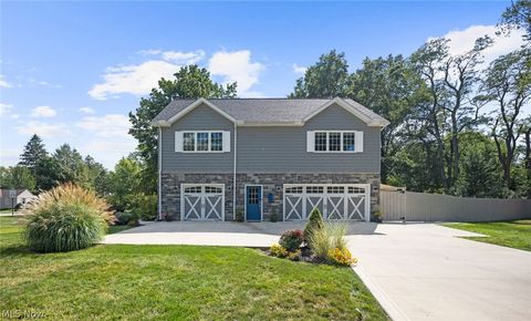 Single Family Residence in Mentor OH 7300 Case Avenue.jpg