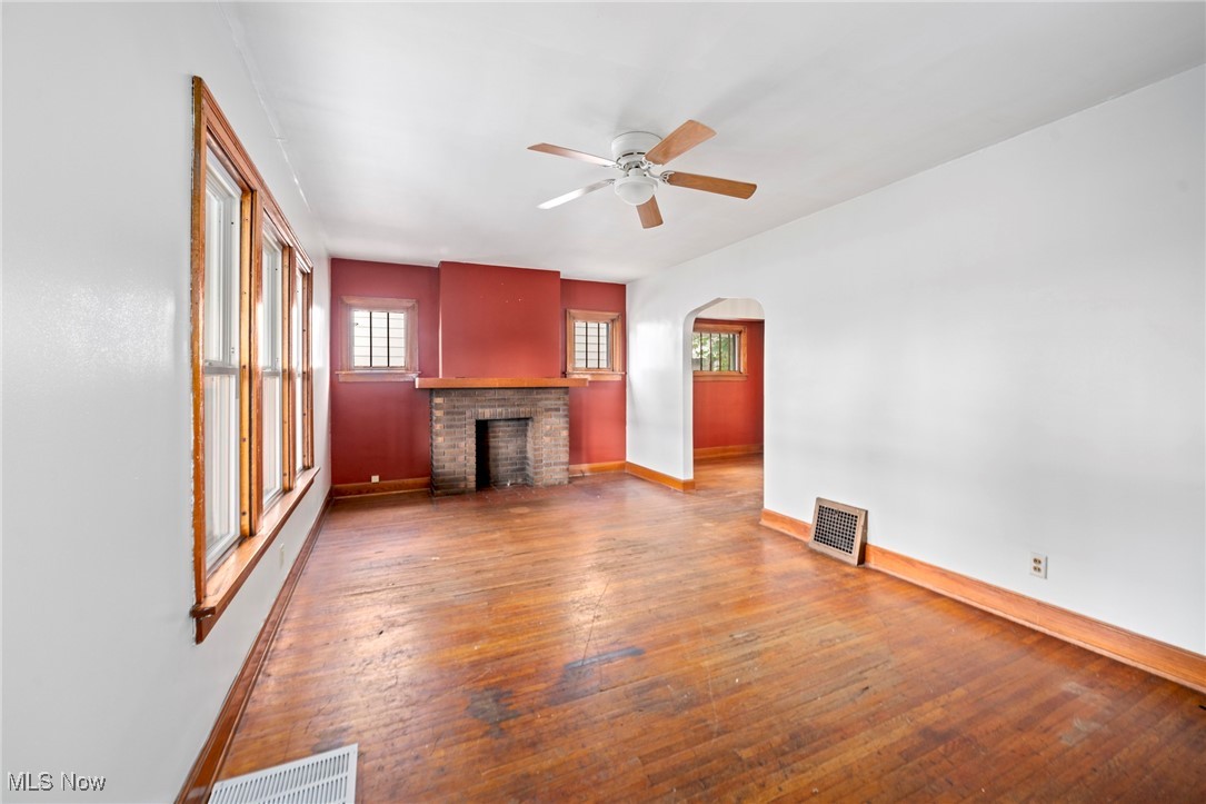 494 W Columbia Street, Alliance, Ohio image 3