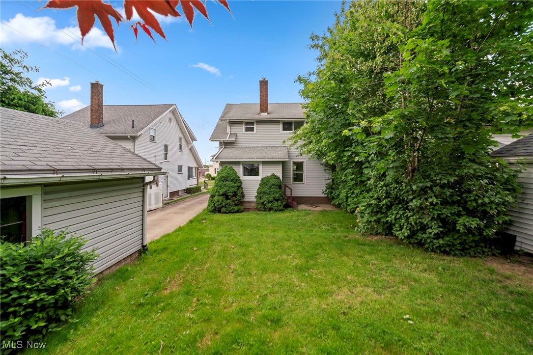 494 W Columbia Street, Alliance, Ohio image 2