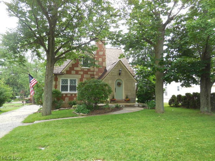 Absolutely gorgeous colonial completely renovated from top to bottom. Fabulous newer high end kitchen cabinets, granite counter tops, ss appliances, and center island. Gleaming white oak hardwood floors. Fireplace highlights your entertaining size living room. Master bedroom w/ alcove + two generous bedrooms (lots of closet space). Airy porch upstairs. Decorated fireplace in your basement. Sip a glass of iced tea, read a book and relax on your porch. New windows , C/A, 2 full baths w/ antique vanities+ custom tile. 1st floor laundry. So much attention to detail has been poured into this home. Newer roof (Tear off).