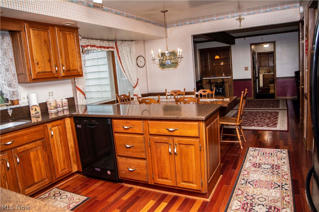 City/Canfield - Residential